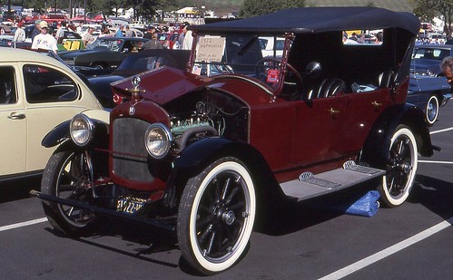 1922 Hupmobile touring