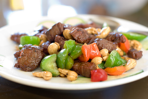Stir-fried Beef Tenderloin with Cashews and Peppers