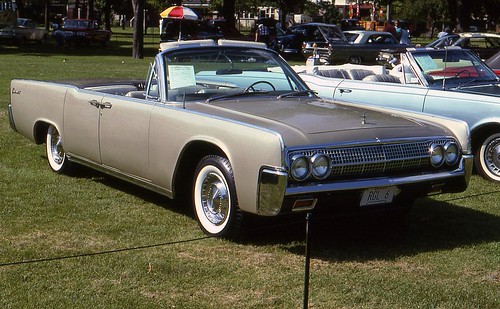 1963 Lincoln Continental convertible sedan