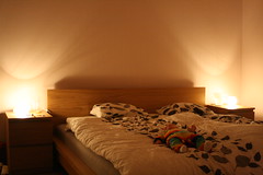 2 x lampan Knubbig i sovrummet