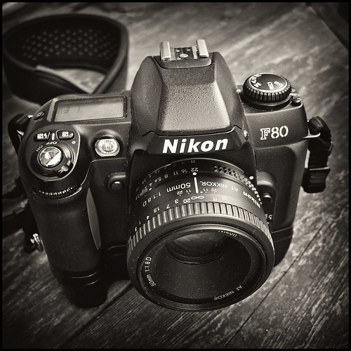 Nikon F80 (by StarbuckGuy)