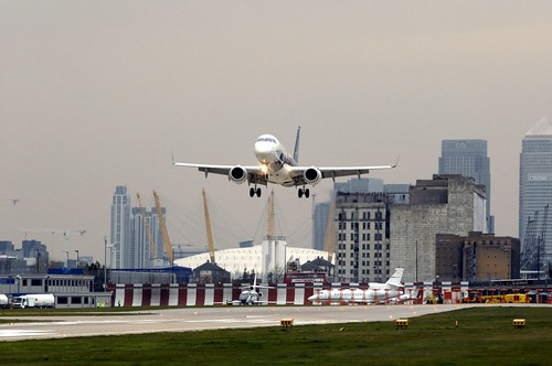 Embraer 190 Steep Approach Tests at London City Airport