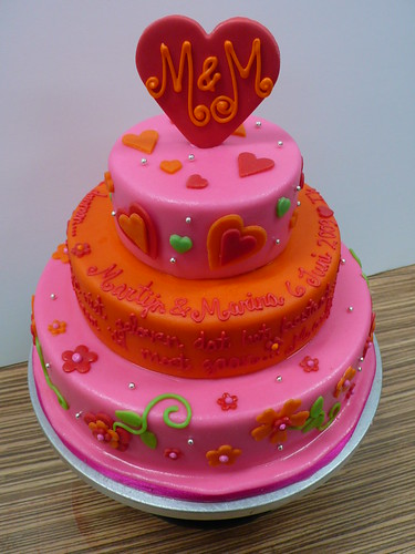 Hot Pink and Orange wedding cake 2