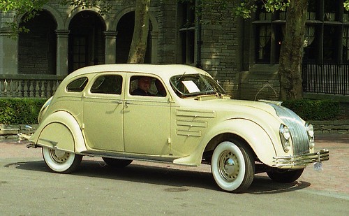 1934 Chrysler Airflow 4 door