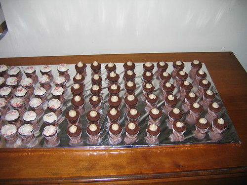 more mini cupcakes!