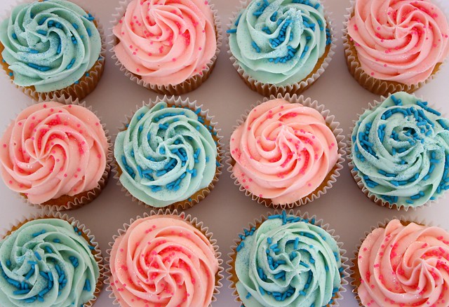 Pink & Blue Vanilla Cupcakes