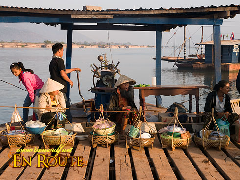 Wat Phu Raft Vendors
