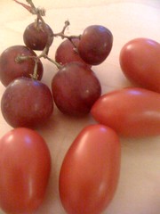 Do grapes and grape tomatoes go well together?...