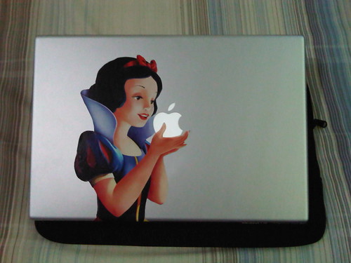 Macbook Pro Snow White