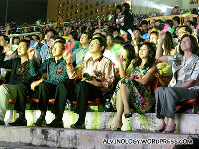 The VIPs (L to R): Chua Chim Kang, Teo Ser Luck, Robin Hu and his wife, Taiwans Singapore Representative