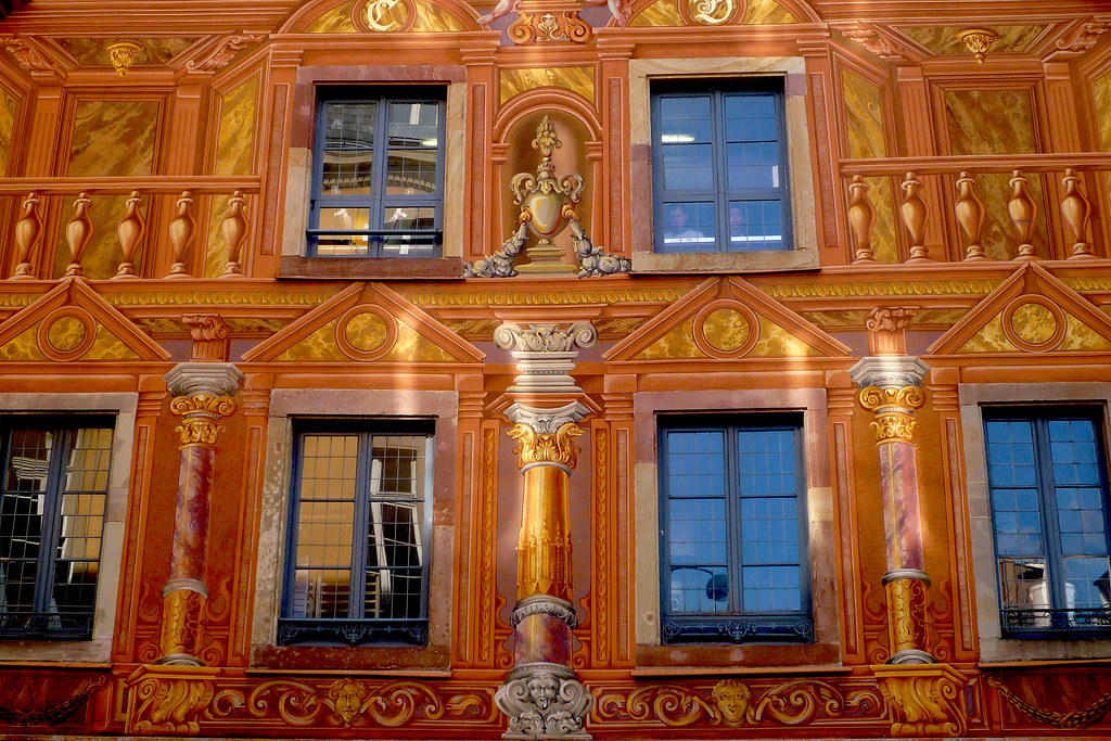 Strasbourg, façade peinte en trompe l’œil.