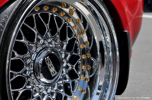 Close up of the new chrome plated BBS RS's w 24k bolts thumb