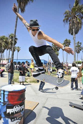 Go SkateBoarding Day at the Venice skate park SMA Santa Monica Airlines