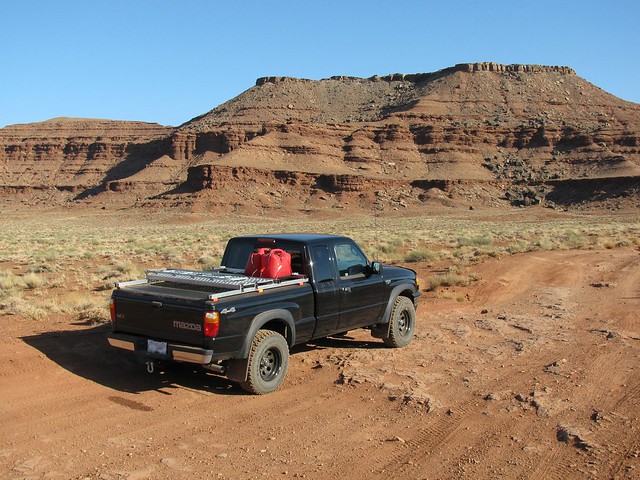 utah canyonlandsnationalpark moab mazda whiterimtrail b4000