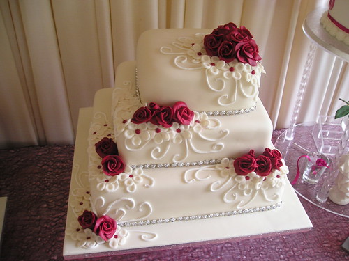 square wedding cakes pictures. Red square wedding cake