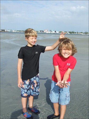 Seth and Dawson with a beaded starfish!