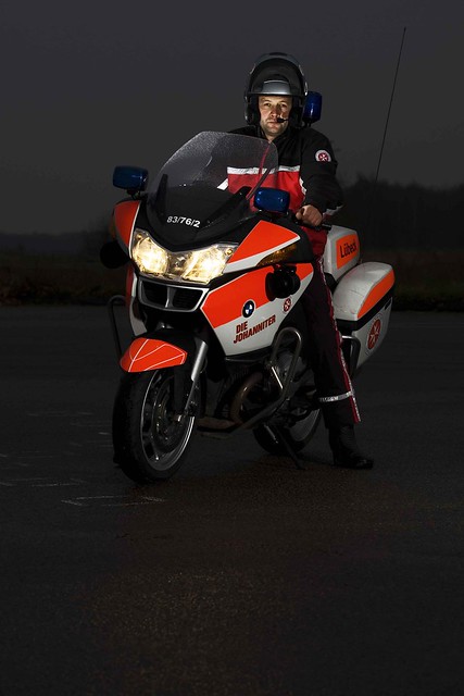 ambulance bmw motorcycle paramedic rettungsdienst fru bluelights motorrad rettungsassistent