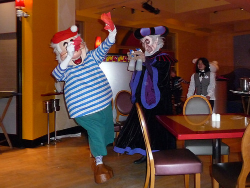 The Smee and Frollo Wars