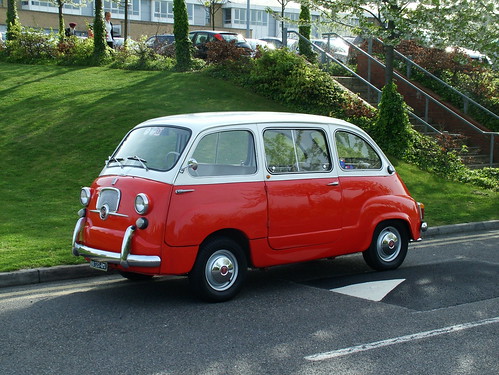 1965 Fiat 600 Multipla 6 seater it could reach 571 mph 919 km h and 