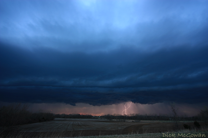 Lebo, Kansas Shelf Cloud + Lightning
