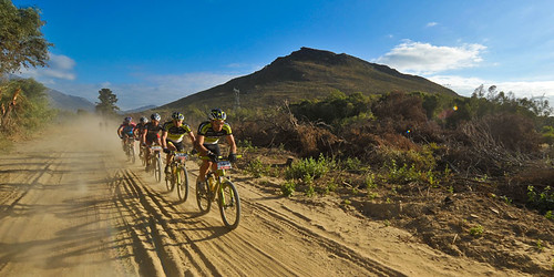 090323_RSA_CapeEpic_Stage2_chasersgroup_lakata_1