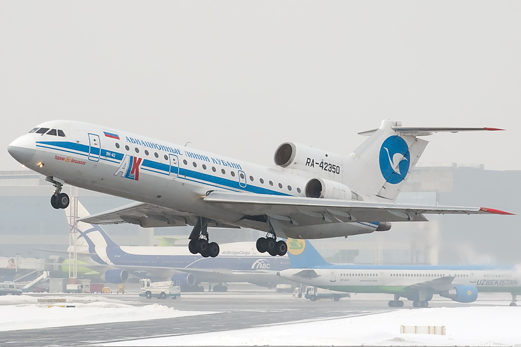 Kuban Airlines (ALK-Avialinii Kubani) RA-42350 Yakovlev Yak-42