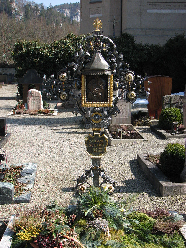 German grave