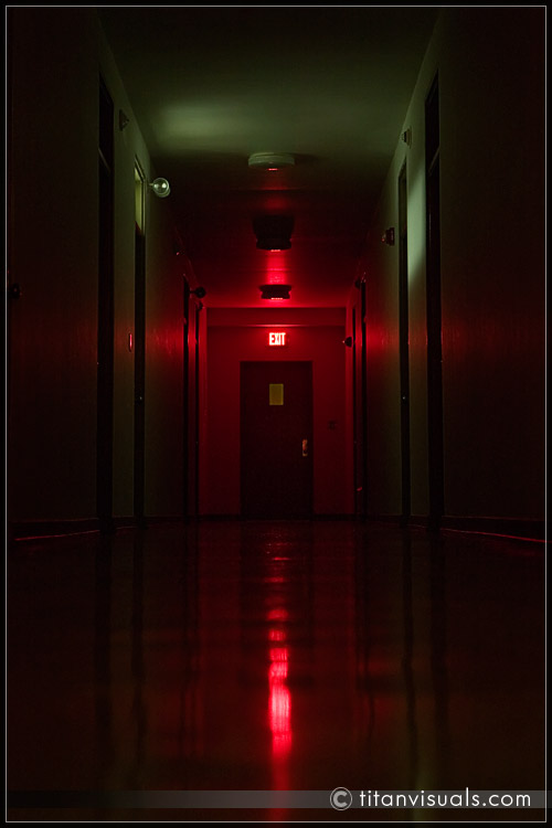titanvis_9962_hallway