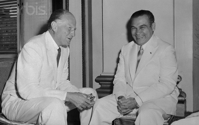 US Amb Smith presents credentials to Cuban President Fulgencio Batista