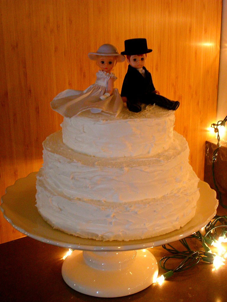 diy wedding cake toppers, diy wedding dresses, diy wedding cupcakes, diy wedding flowers, diy birthday cakes, diy wedding invitations, diy wedding rings, a cheap wedding