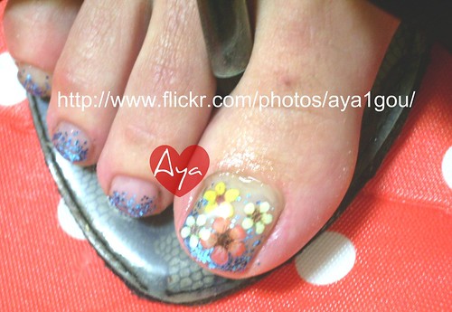 flower nail designs. Glitter 3D Nails Design