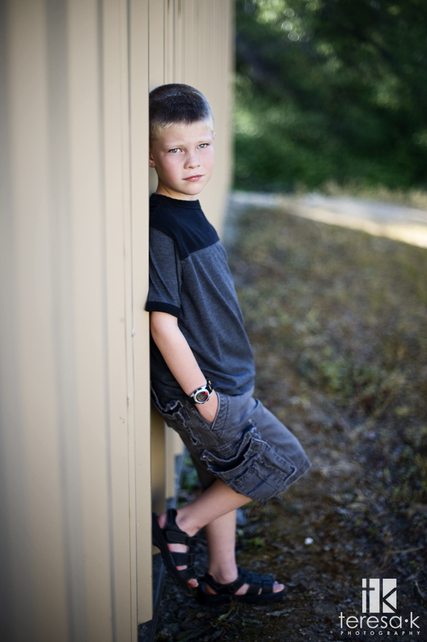 Child Portrait Session at Folsom Lake, borther and sister, by Teresa K photography