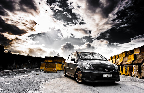Black GD3 on gold BBS rims Unofficial Honda FIT Forums