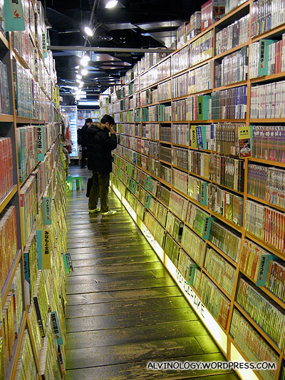 Look at the amount of manga books!