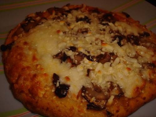Amy's Mushroom & Olive Pizza