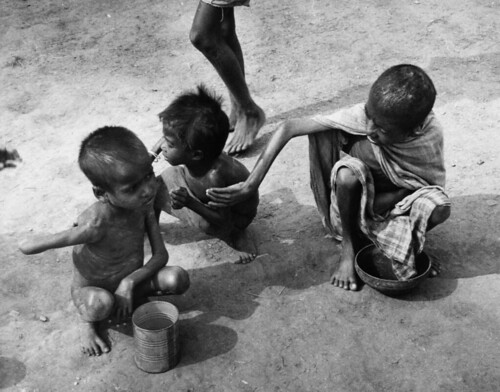 Bangladesh famine 1975 09 by elcaarchives.