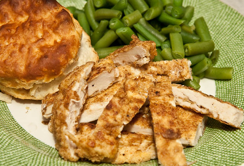 Paprika Chicken With Biscuit And Green Beans