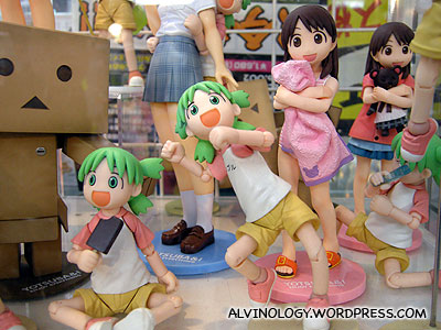 Figurines of manga character, Yotsuba