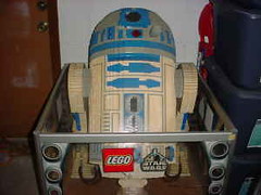 A Dusty R2-D2