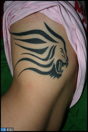 Tribal tattoos tiger at woman body sexy Labels natural women tattoos 