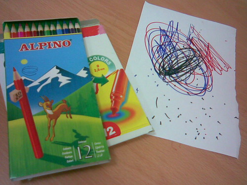 rotus y lápices de colores para el grupo infantil
