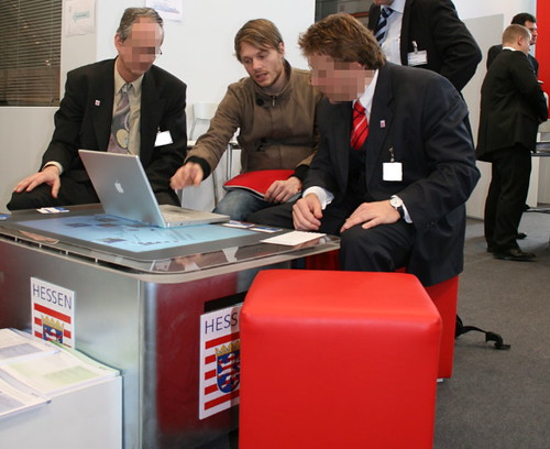 Cebit 09: My MBP on the Microsoft Surface Multi-Touch Table at the Booth of Hessen