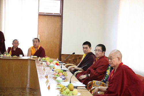 HH Karma Kuchen Rinpoche (center), HE Mugsang Kuchen Rinpoche (left) and Khenchen Pema Sherab Rinpoche (right)