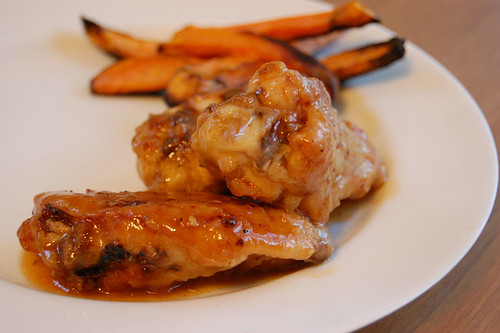 Crispy Chicken Wings in Sweet & Spicy Sauce