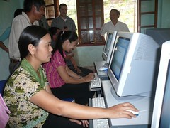 Lao Cai computer lab par Gohub
