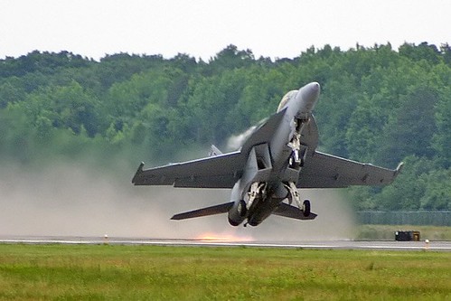 Fighter Airplane picture - A VFA-106 F/A-18 ( F-18) Super Hornet