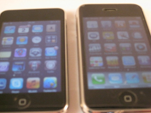 ipod touch 2g vs 3g. iPhone 3GS vs iPod Touch 2G. De 3GS is beduidend dikker
