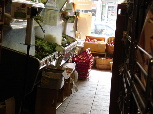 Organics on Bloor: Produce shelves