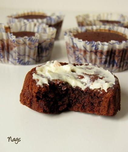 chocolate cupcake with white chocolate frosting recipe