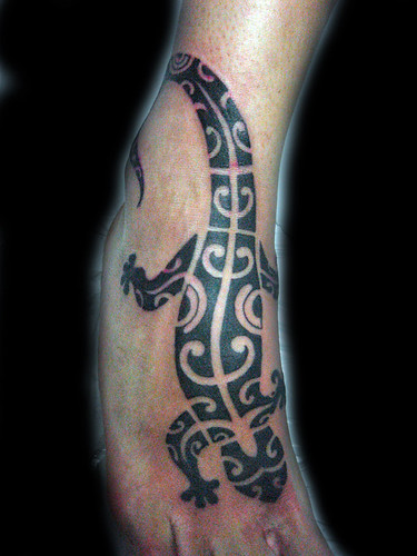  Tatuaje lagartija maori pupa tattoo Granada 